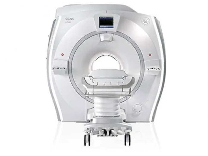 GE SIGNA Architect 3.0 Т GE SIGNA Architect 3.0 Т широкоборный МР-томограф с апертурой 70 см
