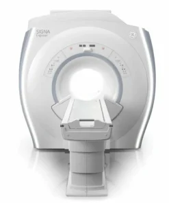 GE Signa Explorer 1.5 Т МР-томограф в диагностическом кабинете с апертурой 60 см